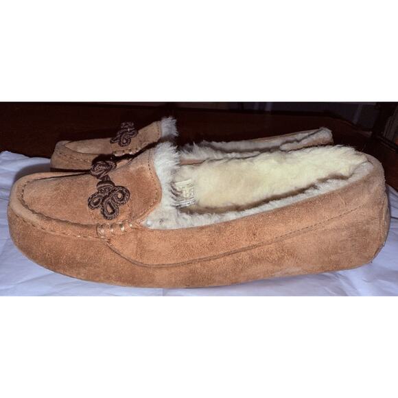 Womens UGG Suki Slippers Moccasins Size 8 - Picture 4 of 9